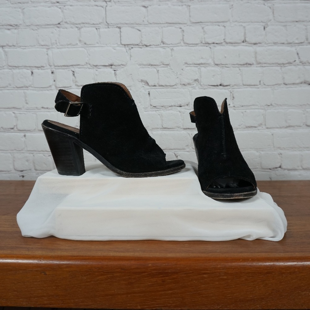 Black FRYE Courtney Suede Slingback Ankle Heels 7B